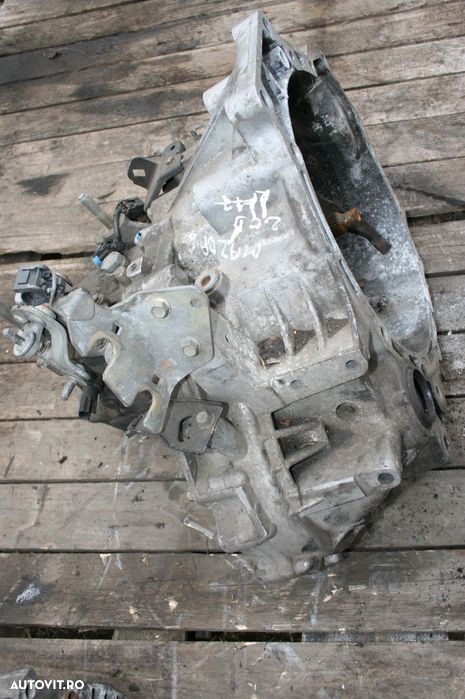 Cutie Viteze Mazda MPV 2.0 Diesel Manuala 5+1 Viteze Factura Garantie - 3