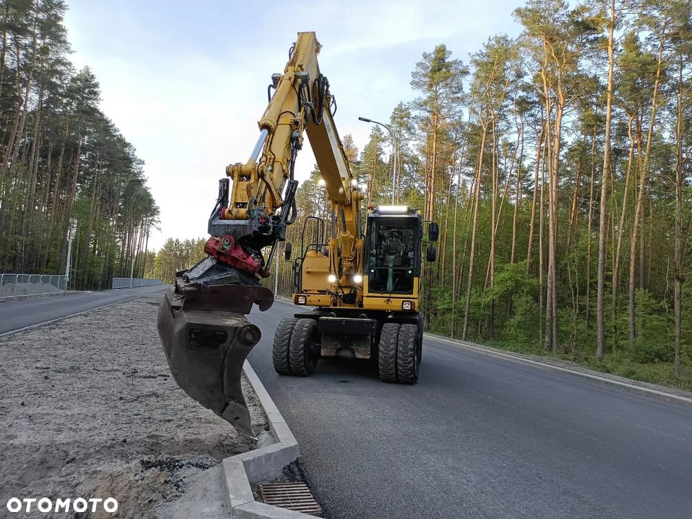 Komatsu PW 148 -8 Rototilt - 4