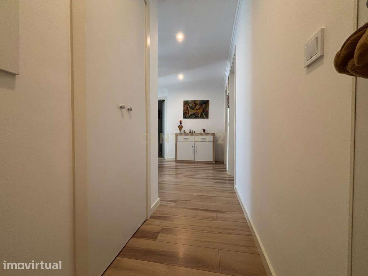 Apartamento T3 Renovado em Mem Martins, Sintra - Grande imagem: 3/26