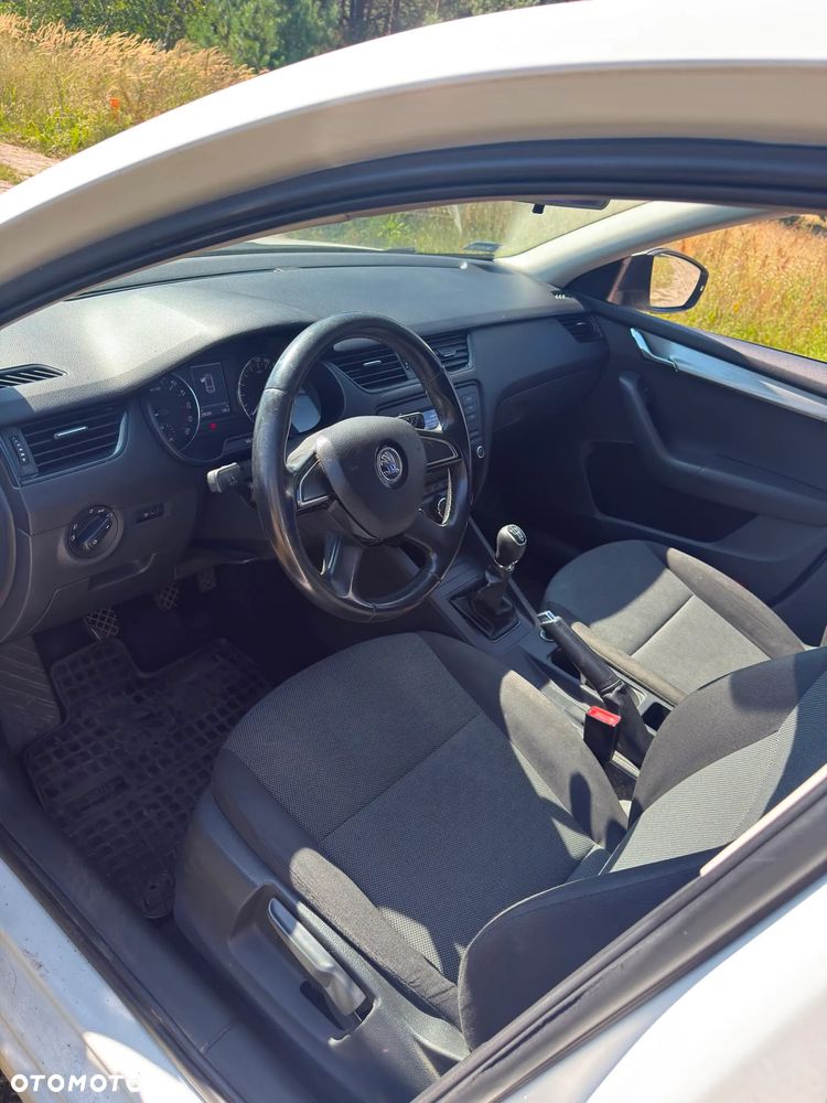 Skoda Octavia 1.6 TDI Ambiente - 8