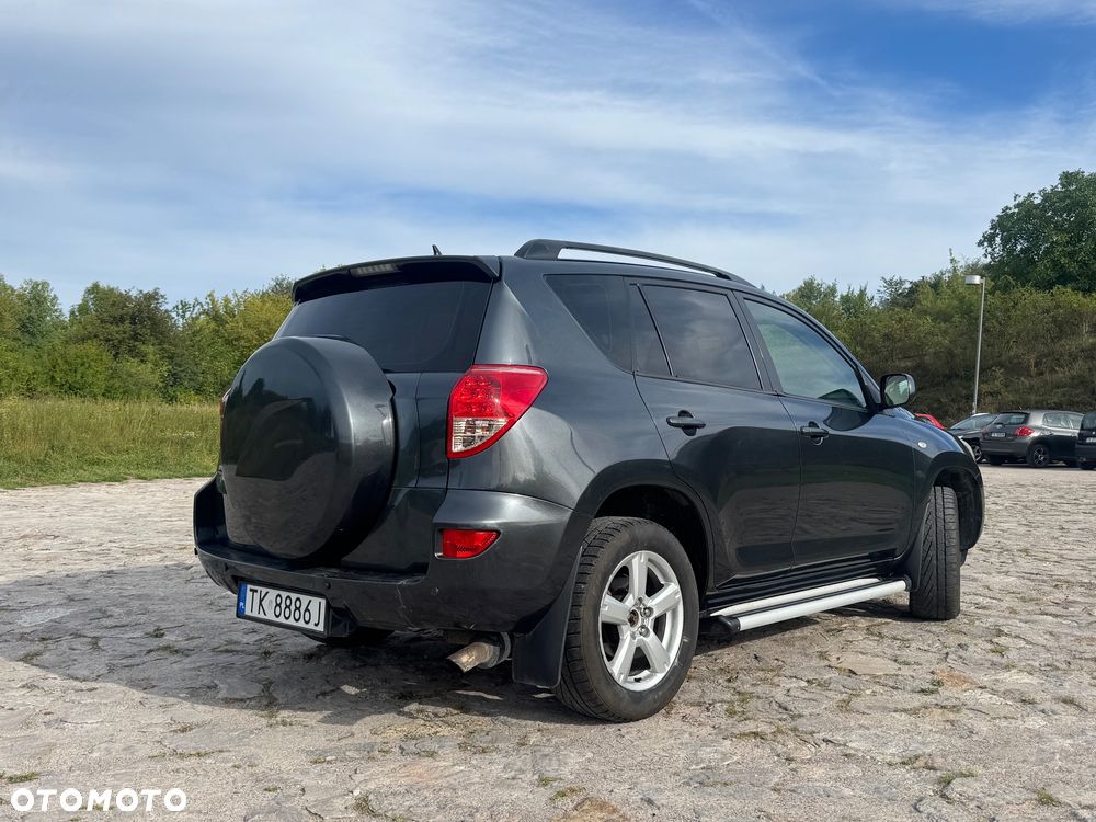 Toyota RAV4 - 2