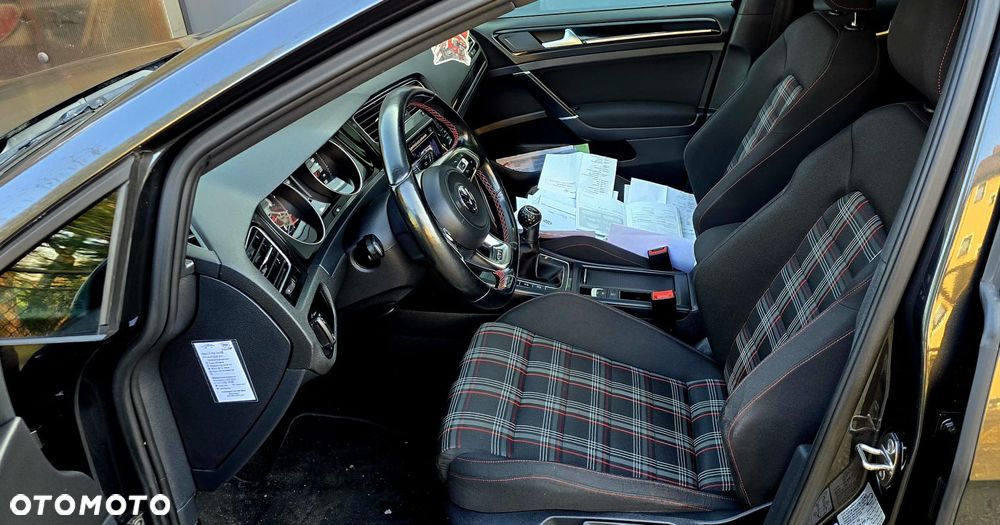 Volkswagen Golf GTI Performance BlueMotion Technology - 22