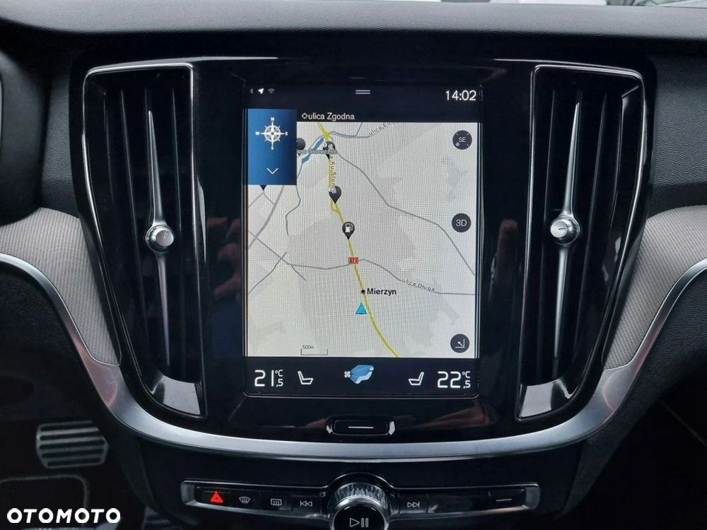 Volvo V60 D4 Geartronic R-Design - 25