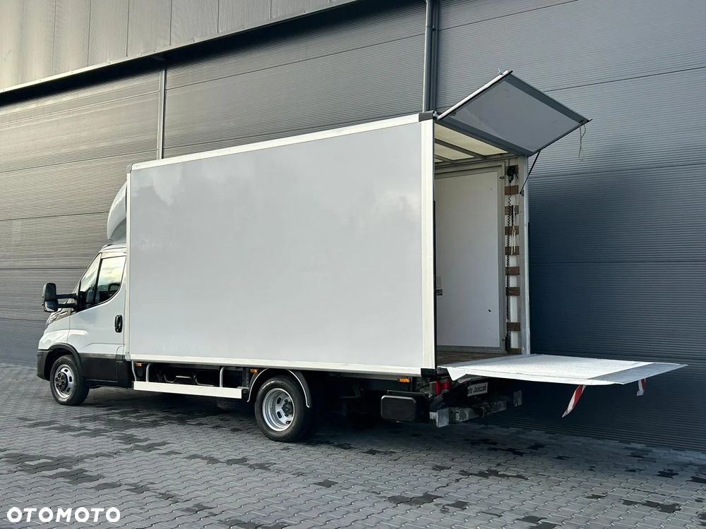 Iveco Daily 35C18 3.0 HPI Hi-Matic Kontener 8 palet + winda 1000kg + drzwi boczne **LED**Niski przebieg**Climatronic**Sprowadzony**2021R** - 6