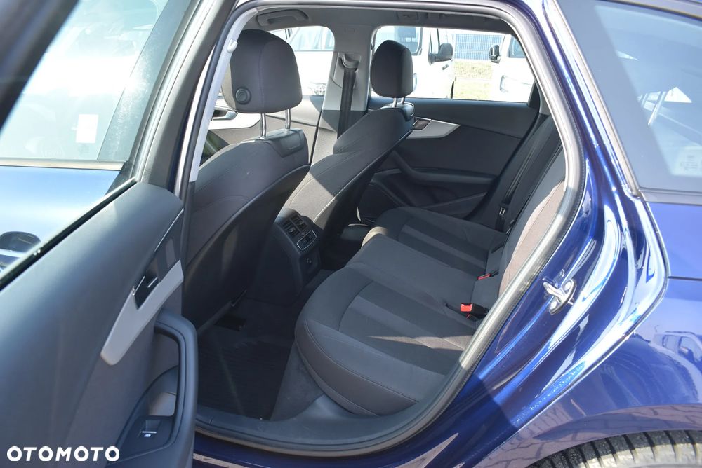 Audi A4 Avant 35 TDI mHEV S tronic - 11