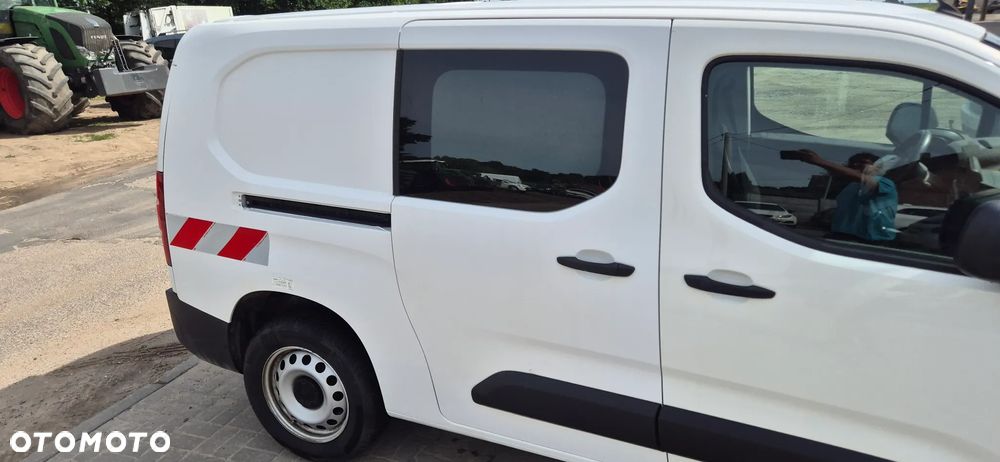 Citroën BERLINGO - 9