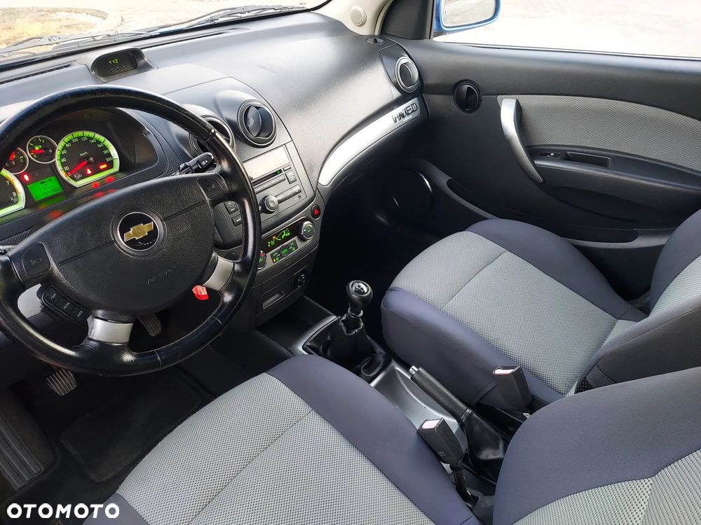 Chevrolet Aveo 1.4 16V LS - 30