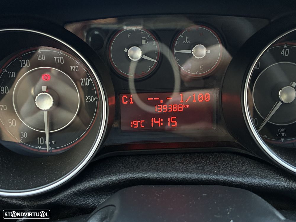 Fiat Punto 1.3 M-Jet Easy S&S - 28