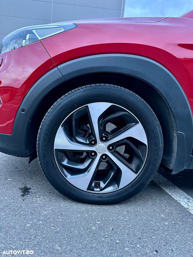 Hyundai Tucson 2.0 CRDI 4WD 6AT Luxury+ - 11