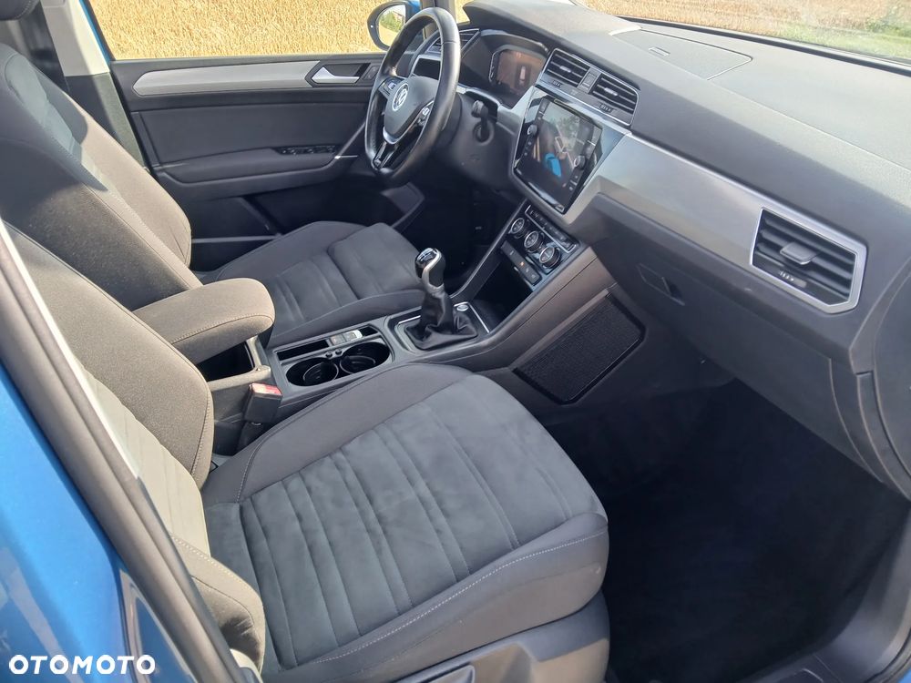 Volkswagen Touran 2.0 TDI SCR Comfortline - 16