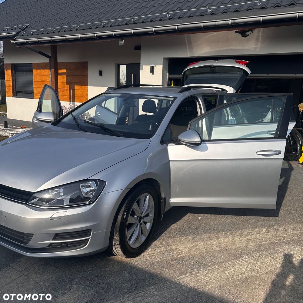 Volkswagen Golf - 27