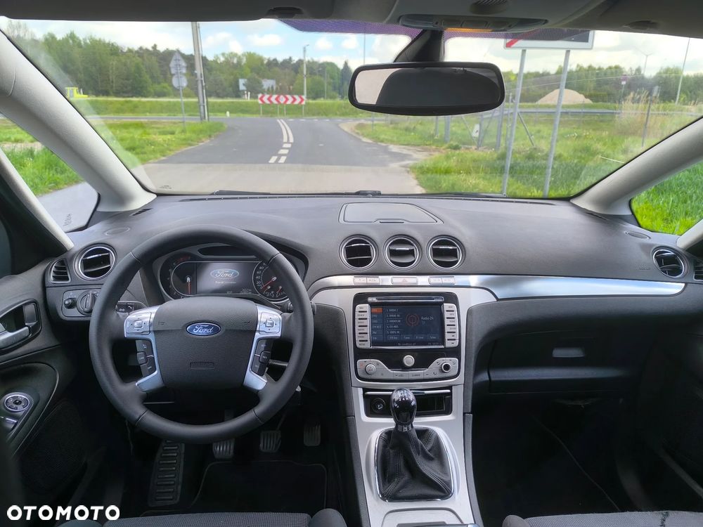 Ford S-Max 2.0 Titanium - 11