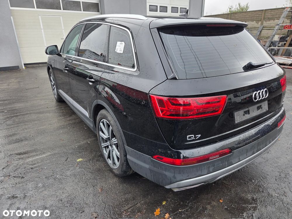 Audi Q7 - 2