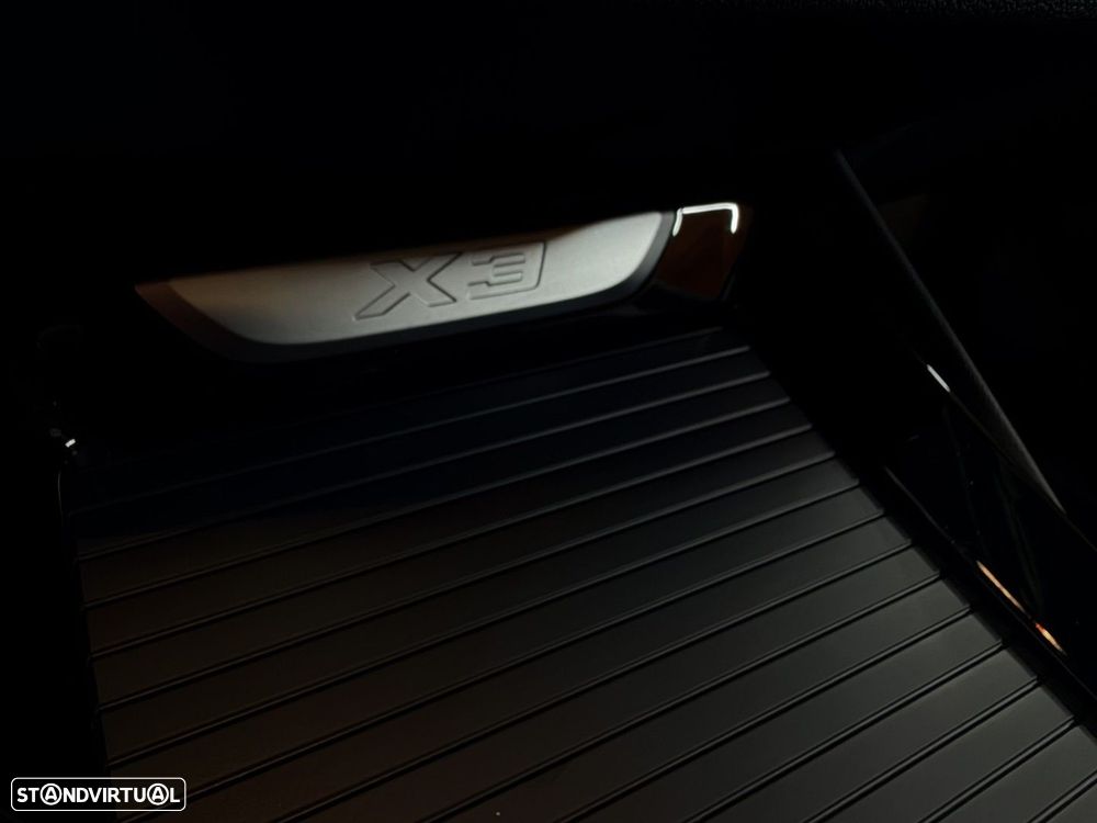 BMW X3 30 e xDrive Line Luxury - 26