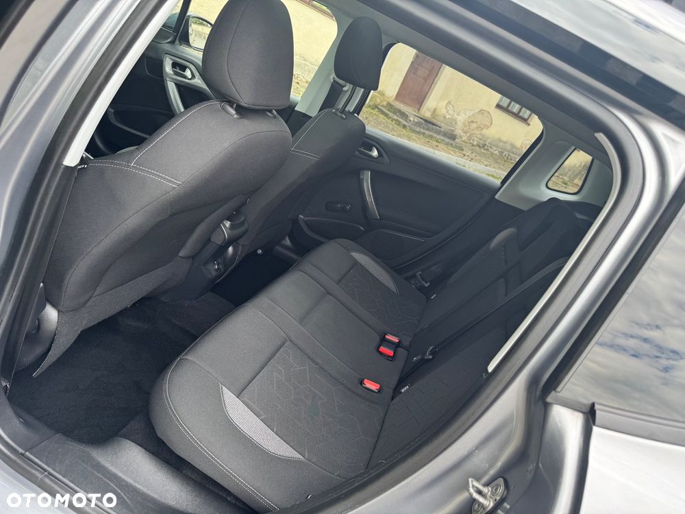 Peugeot 2008 1.6 BlueHDi Active - 17