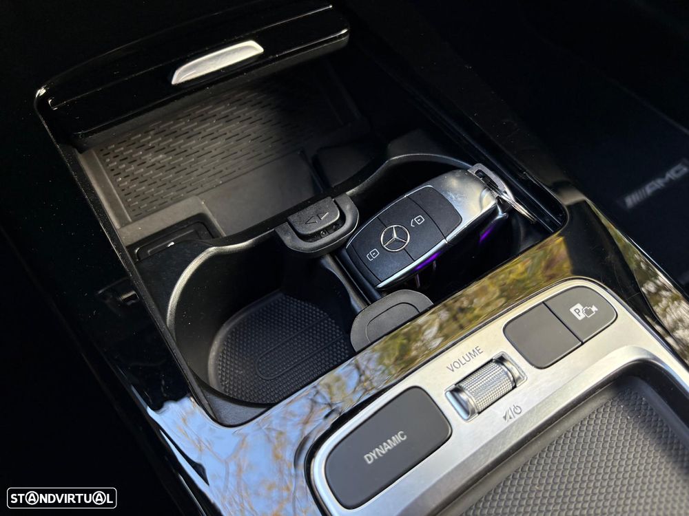 Mercedes-Benz A 200 AMG Line Aut. - 42