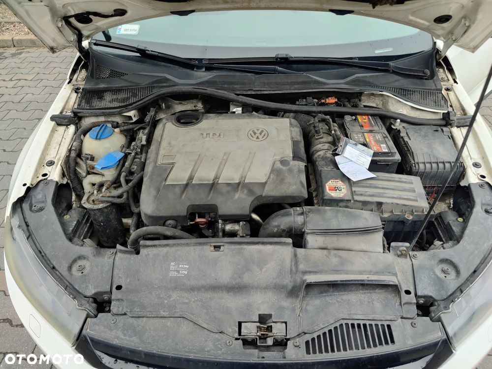 Volkswagen Scirocco 2.0 TDI DSG - 11