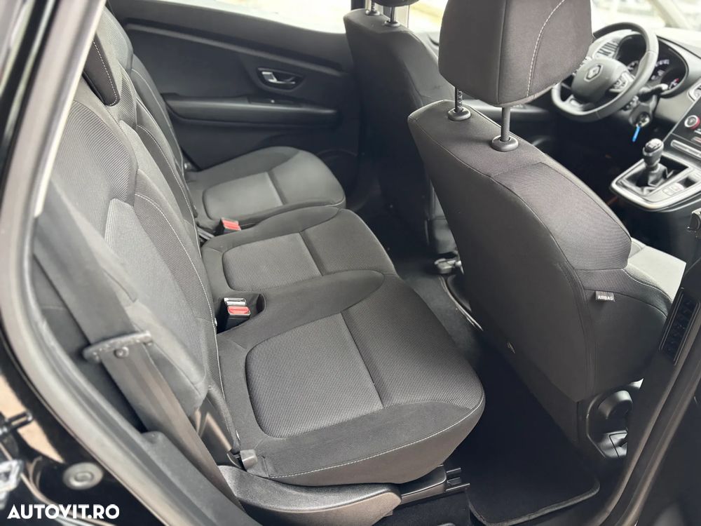 Renault Scenic TCe 115 GPF LIMITED - 29