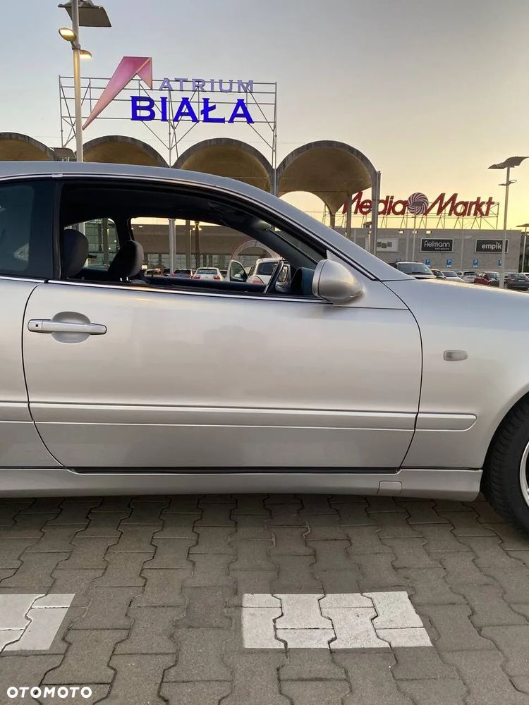 Mercedes-Benz CLK - 10
