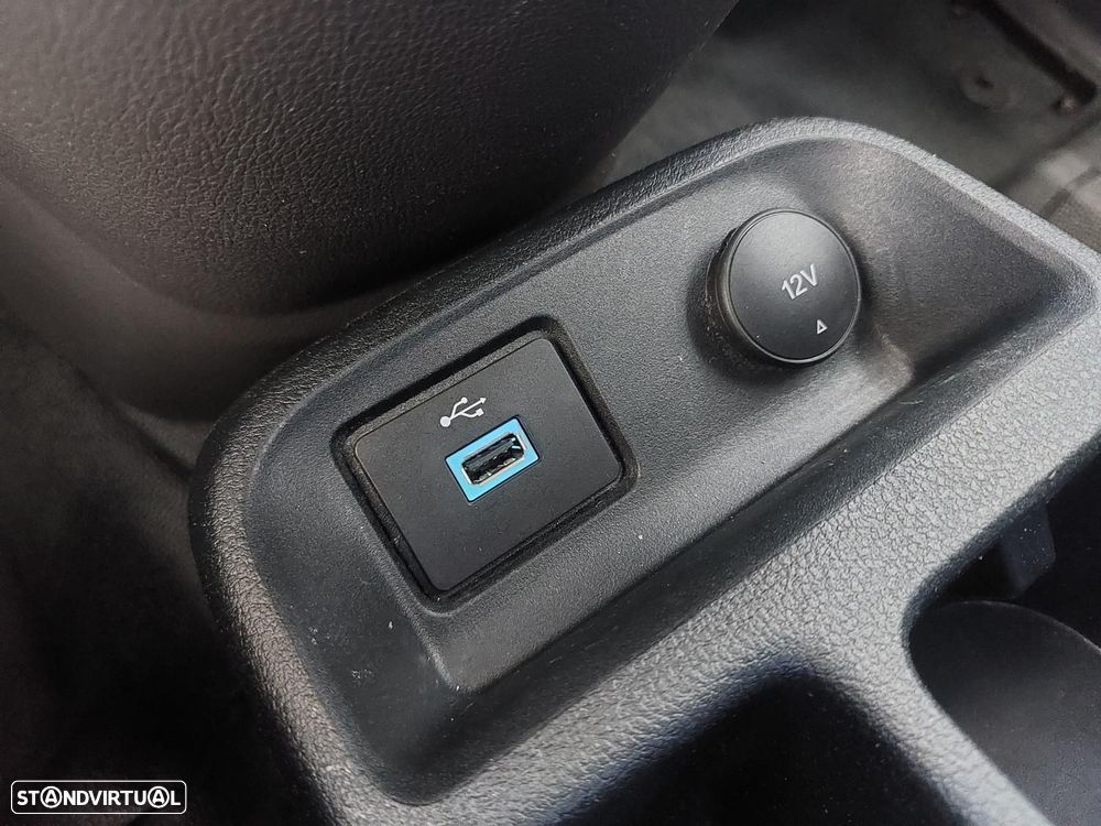 Ford Transit Connect 1.5 TDCI  200 L2 Trend  -  IVA Dedutível - 26