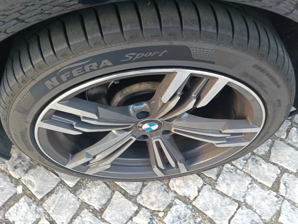 BMW 520 d Exclusive Auto 129g - 11