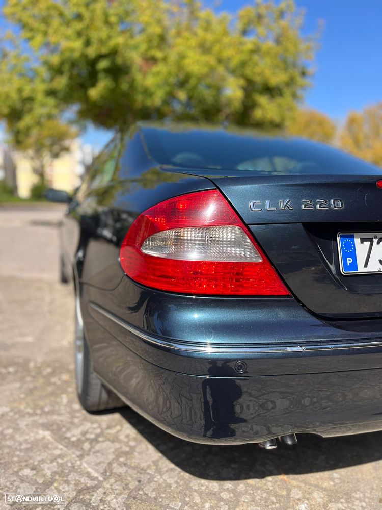 Mercedes-Benz CLK 220 CDi Avantgarde Aut. - 6