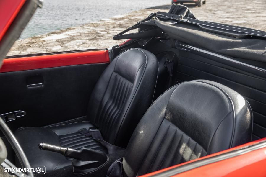 Triumph Spitfire - 34