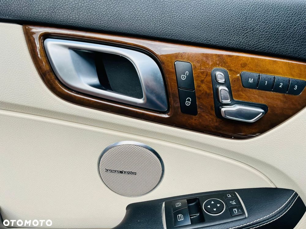 Mercedes-Benz SLC 300 9G-TRONIC Final Edition - 8