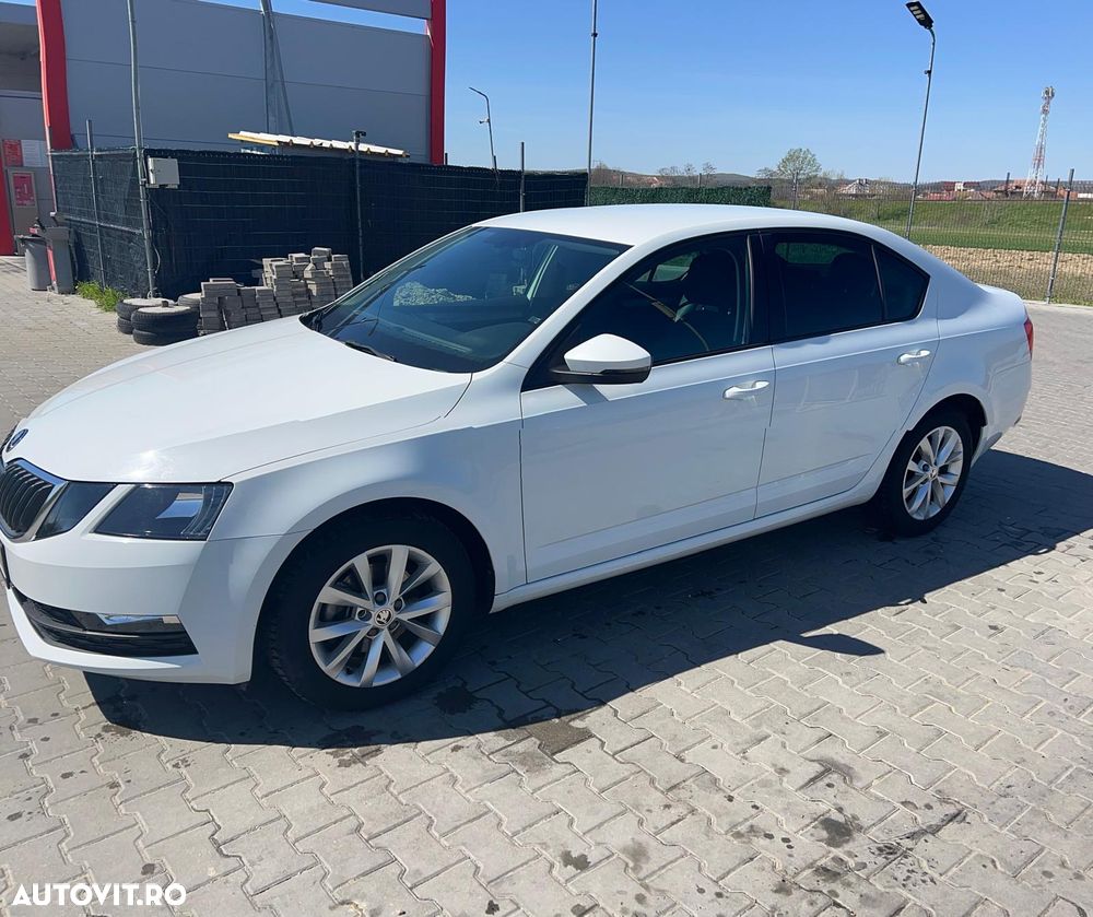 Skoda Octavia 1.4 TSI AMBITION DSG - 11