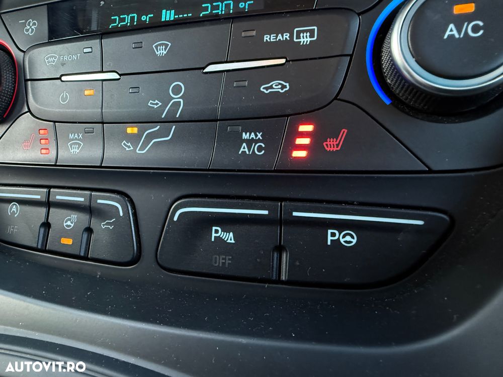 Ford Kuga 2.0 TDCi 4x4 Aut. Titanium - 37