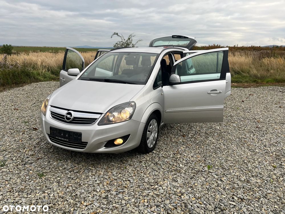 Opel Zafira 1.8 Cosmo EasyTronic - 8