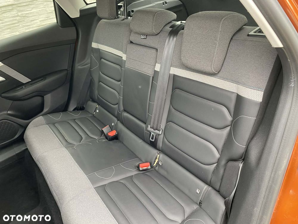 Citroën C4 e-C4 136 SHINE - 17