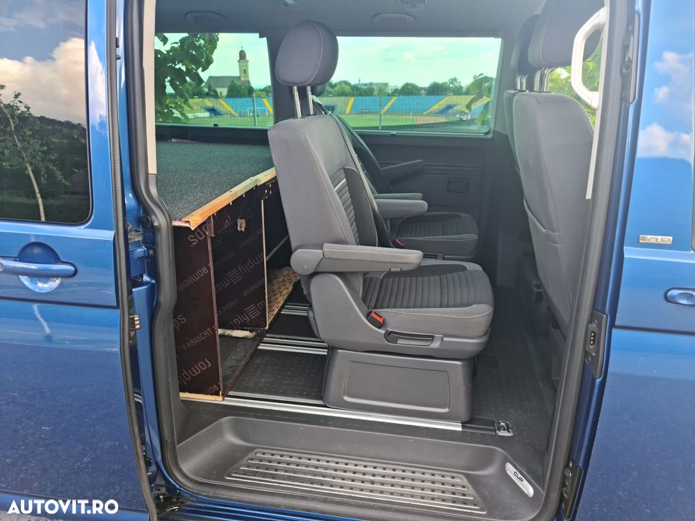 Volkswagen Multivan - 12