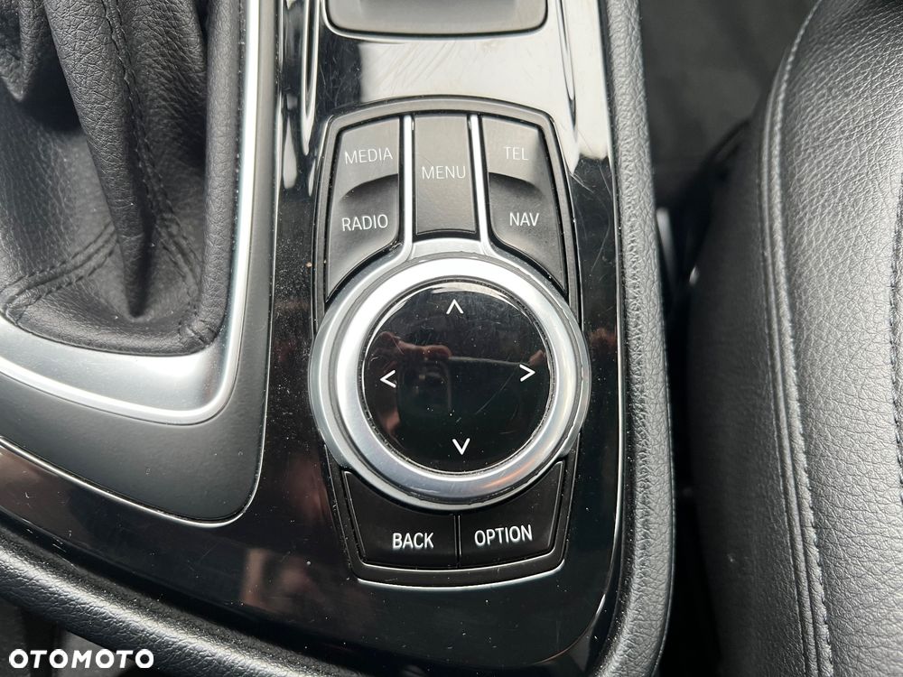 BMW Seria 2 218d Advantage sport - 38