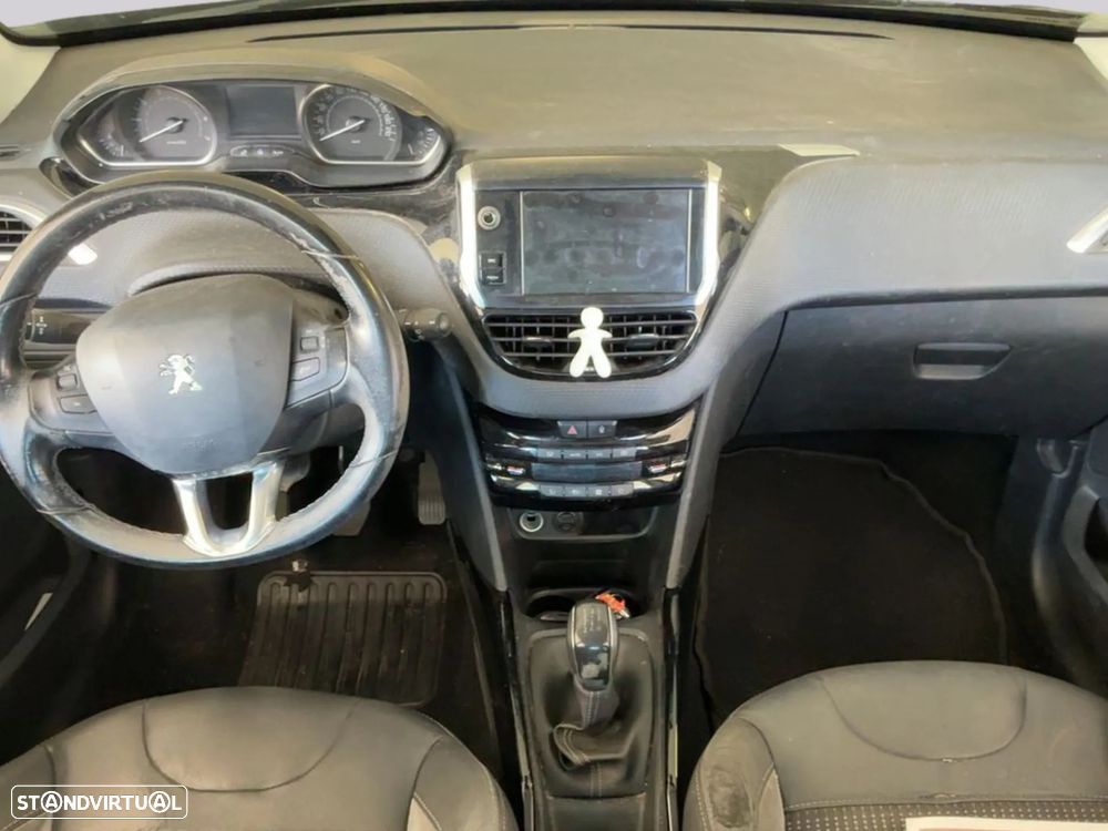 Peugeot 2008 1.2 PureTech Allure - 6
