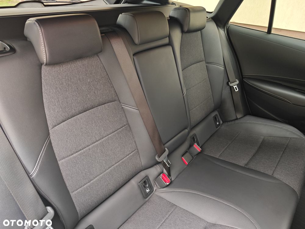 Toyota Corolla 2.0 Hybrid Comfort - 22