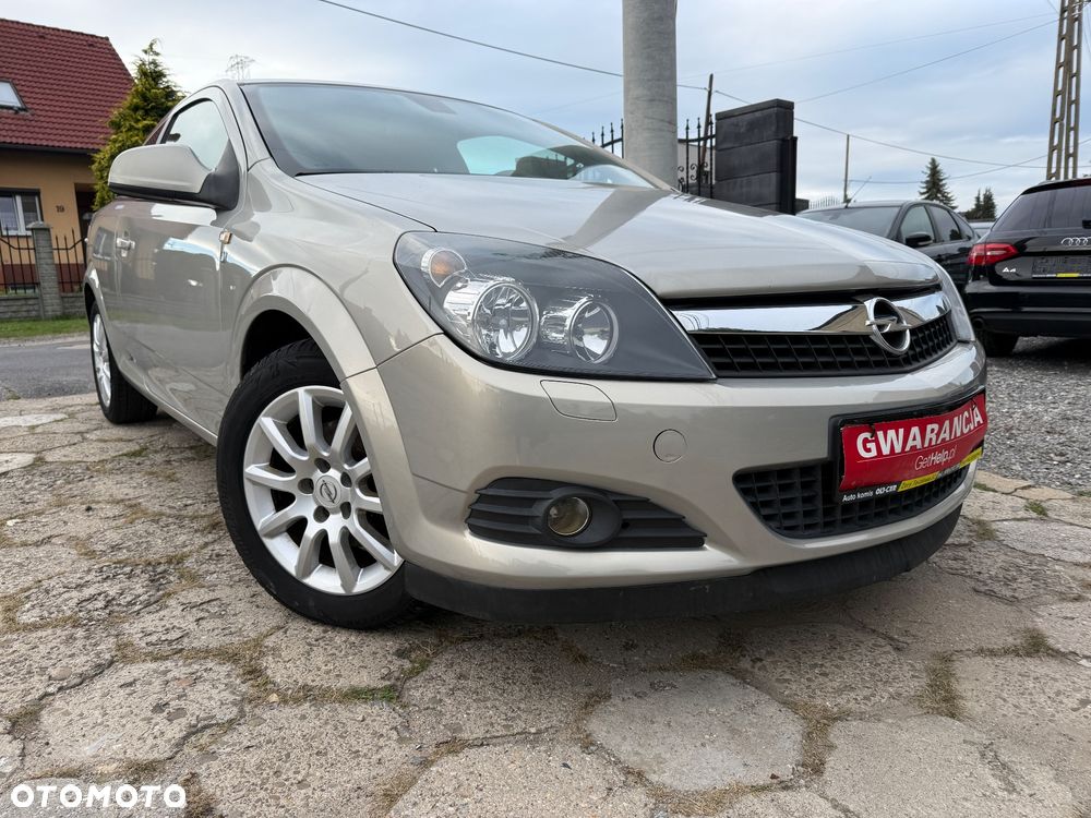 Opel Astra III GTC 1.6 111 - 4
