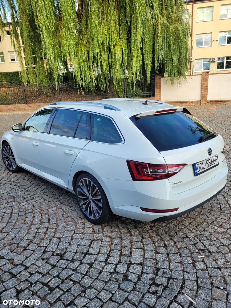 Skoda Superb 2.0 TDI SCR L&K DSG - 4