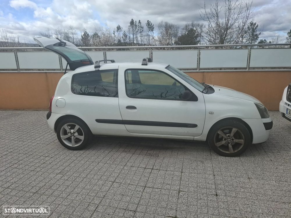 Renault Clio 1.5 dCi Confort - 8