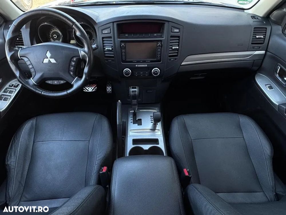 Mitsubishi Pajero 3.2 DI-D Automatik Edition 25 - 6