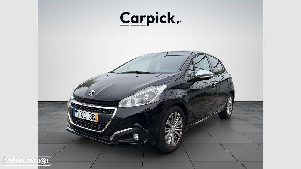 Peugeot 208 1.2 PureTech Signature - 1