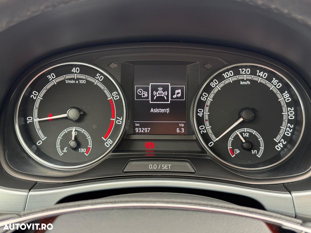 Skoda Fabia 1.0 TSI Active - 34