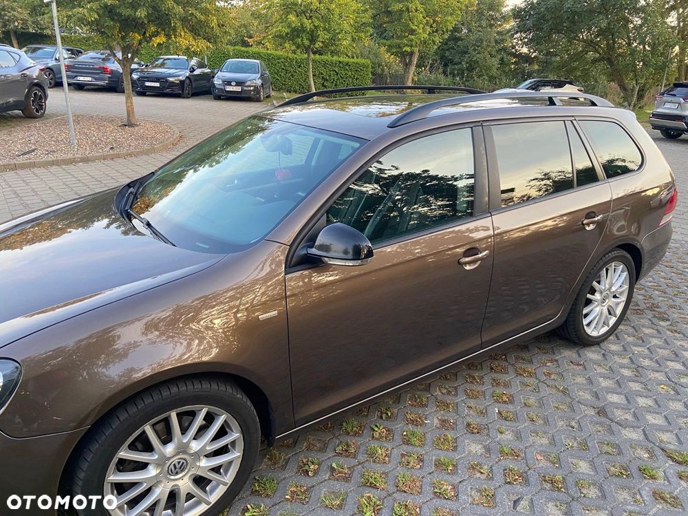 Volkswagen Golf 2.0 TDI DPF DSG MATCH - 21