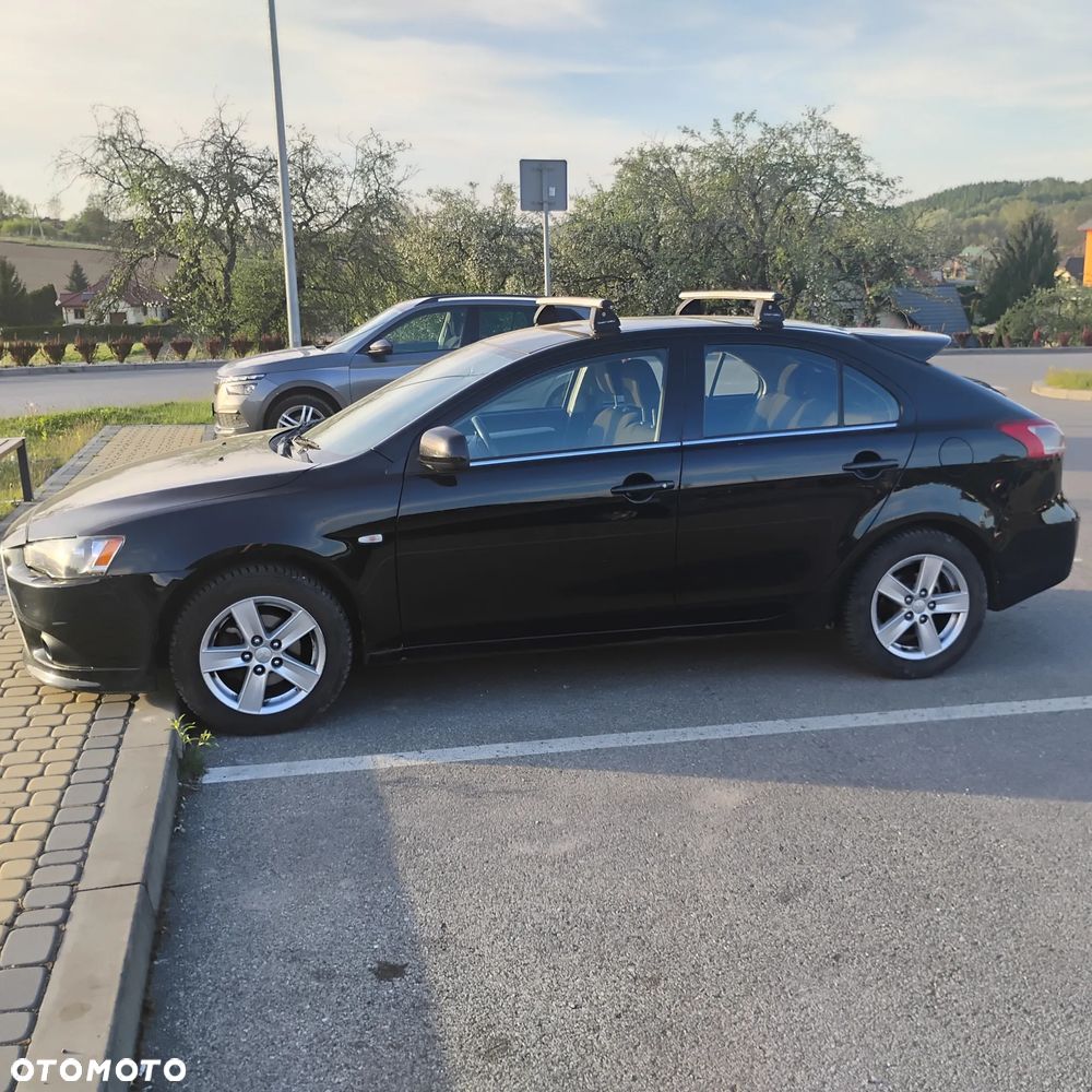Mitsubishi Lancer - 1