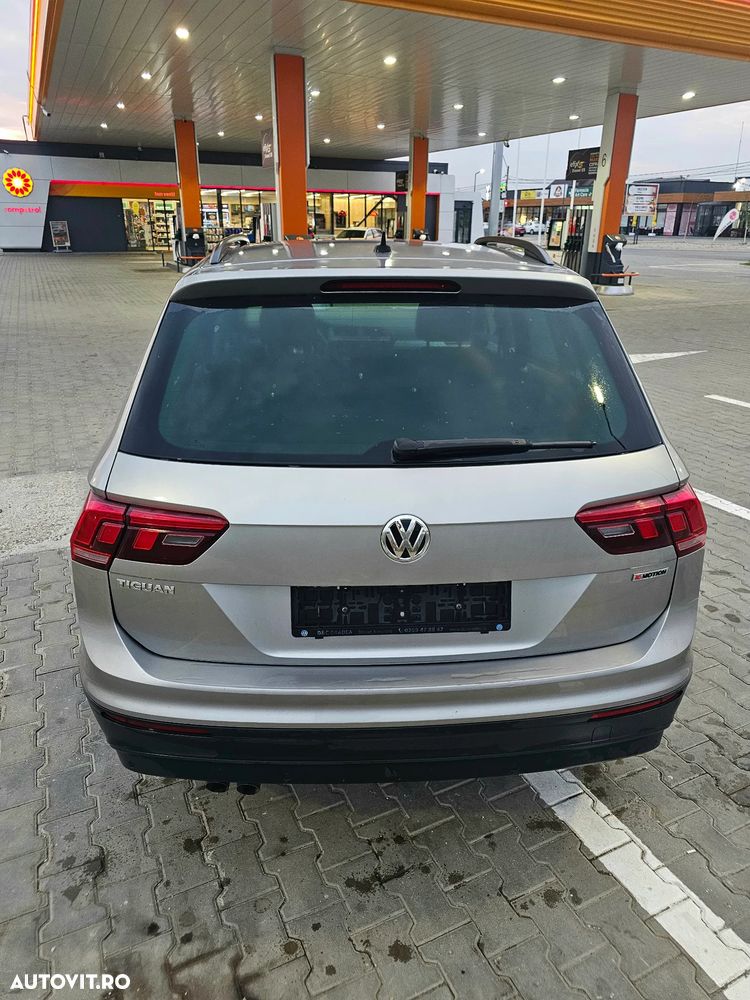 Volkswagen Tiguan 2.0 TDI 4Mot DSG Comfortline - 4