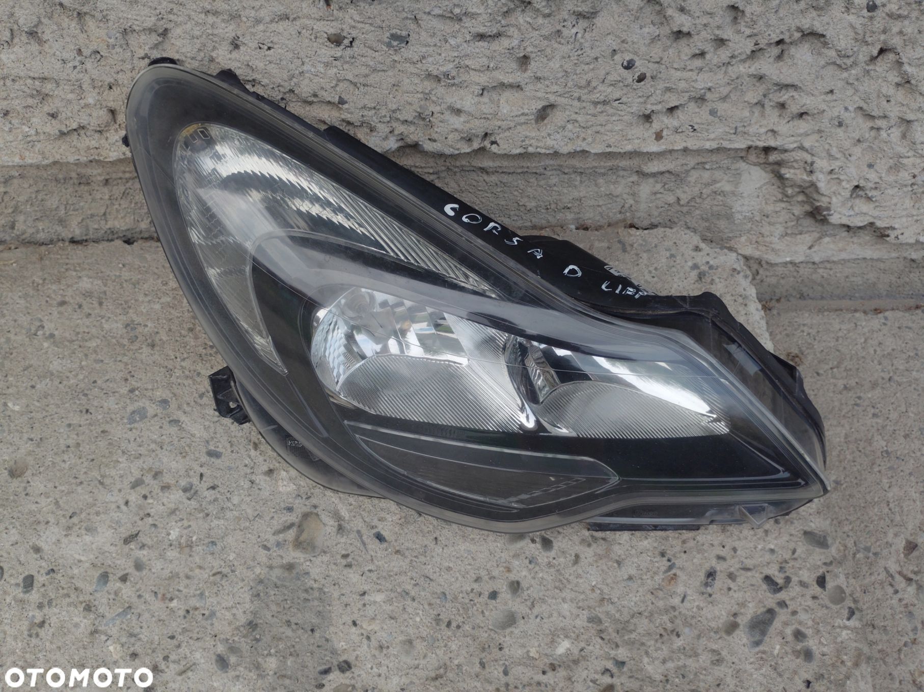 LAMPA PRZEDNIA PRAWA OPEL CORSA D LIFT 11/14r - 1