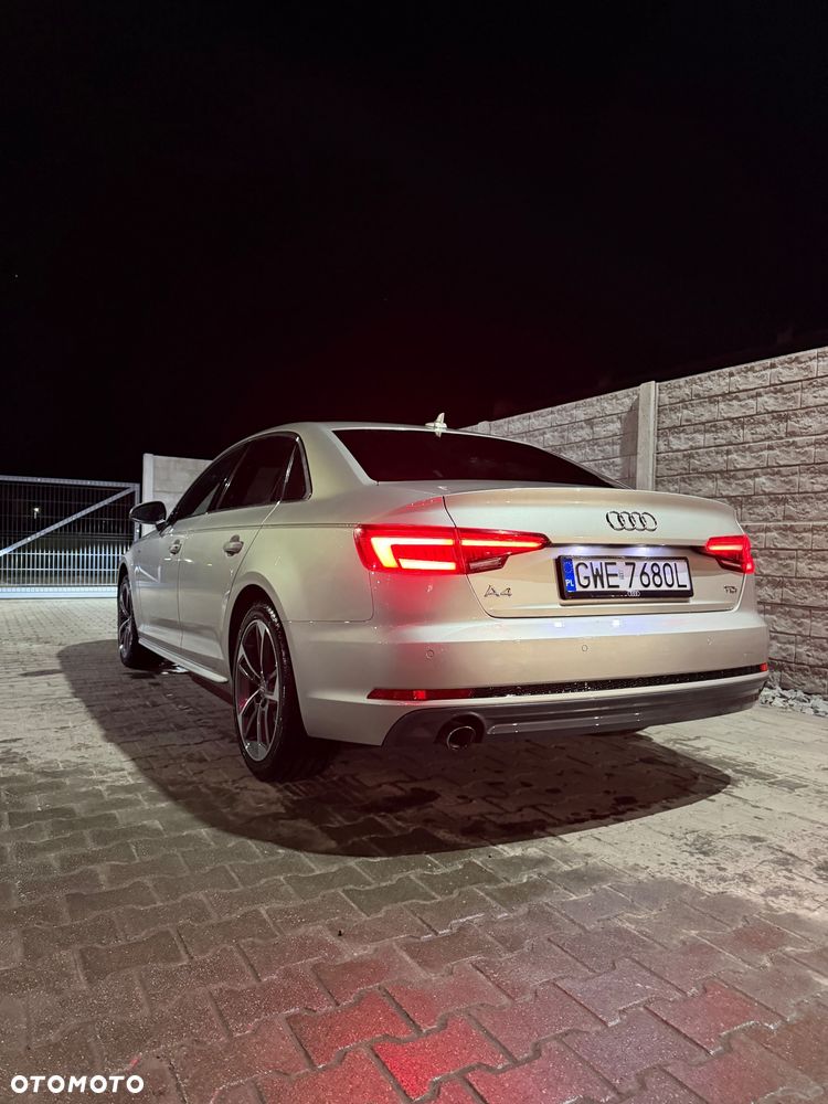 Audi A4 Limousine 2.0 TDI S tronic - 1