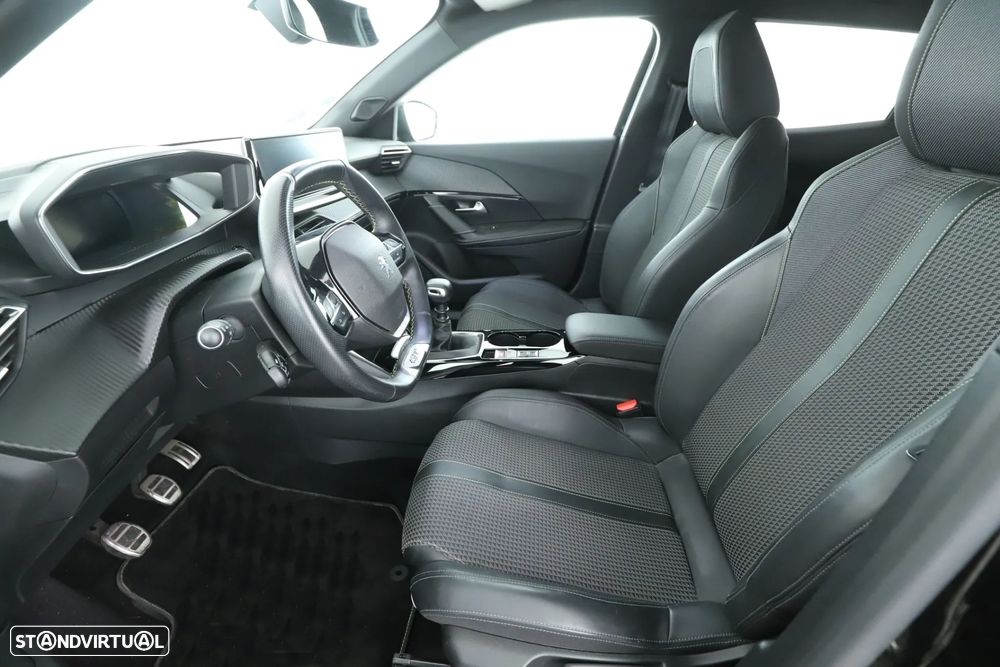 Peugeot 2008 1.2 PureTech GT Line - 9