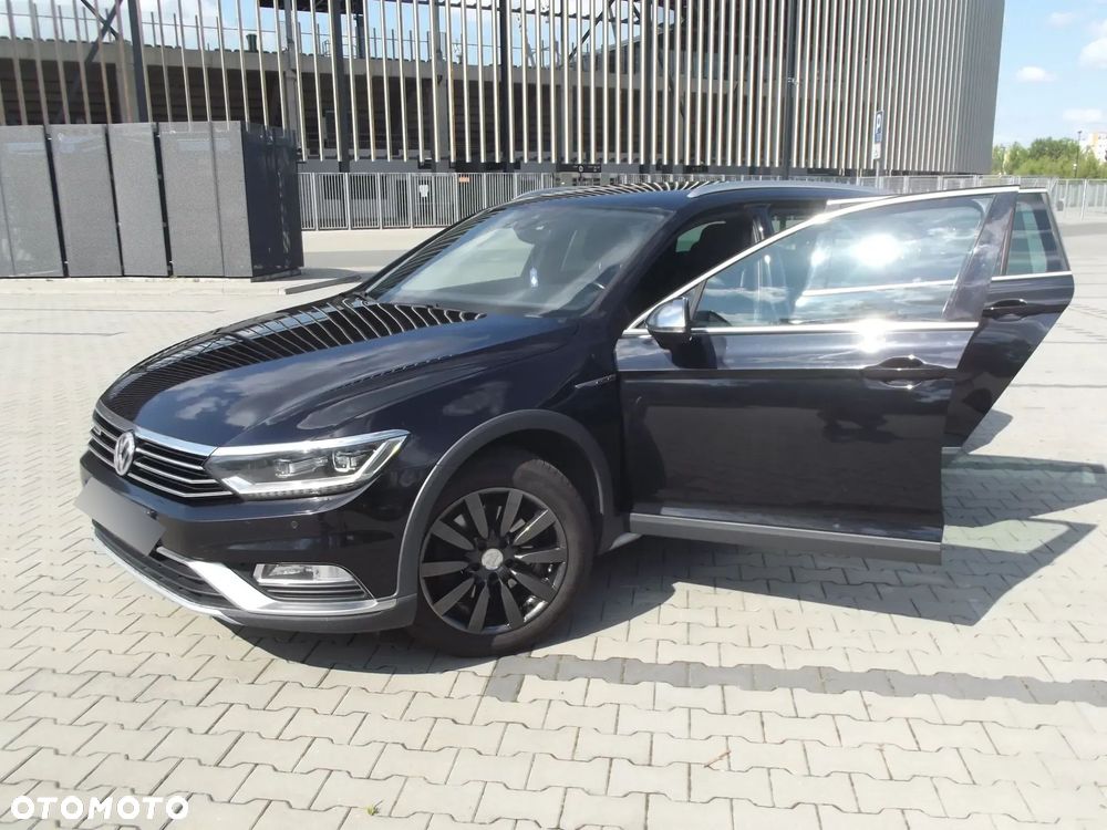 Volkswagen Passat Alltrack - 16