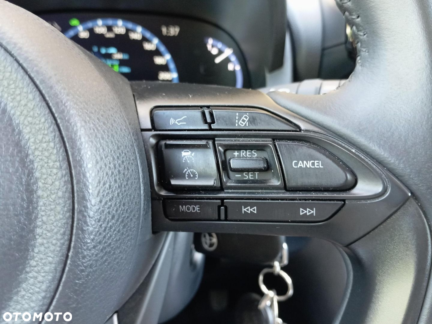 Toyota Yaris Cross Hybrid 1.5 Comfort 4x4 - 17